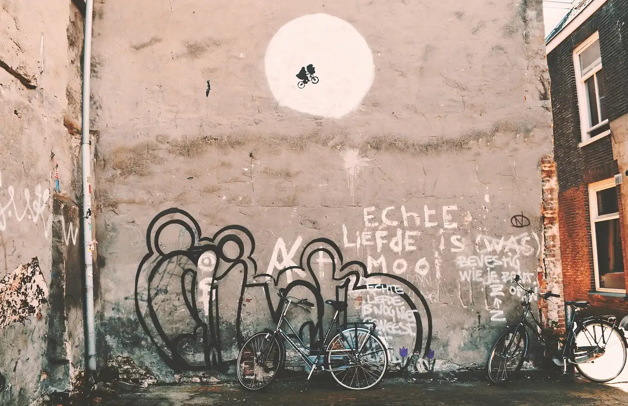 Banksy Kunst: Ontdek de Street Art van de Anonieme Artiest
